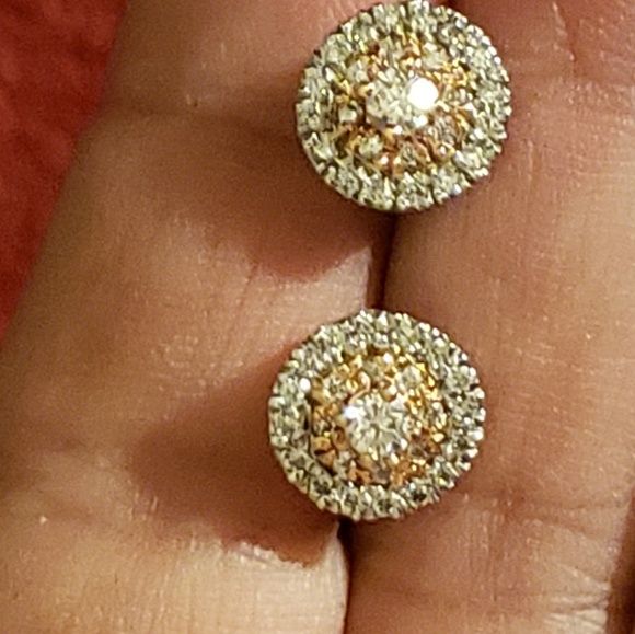 🎆TRADED! NOT FOR SALE! Genuine Diamond Earrings🎆 - Picture 5 of 8